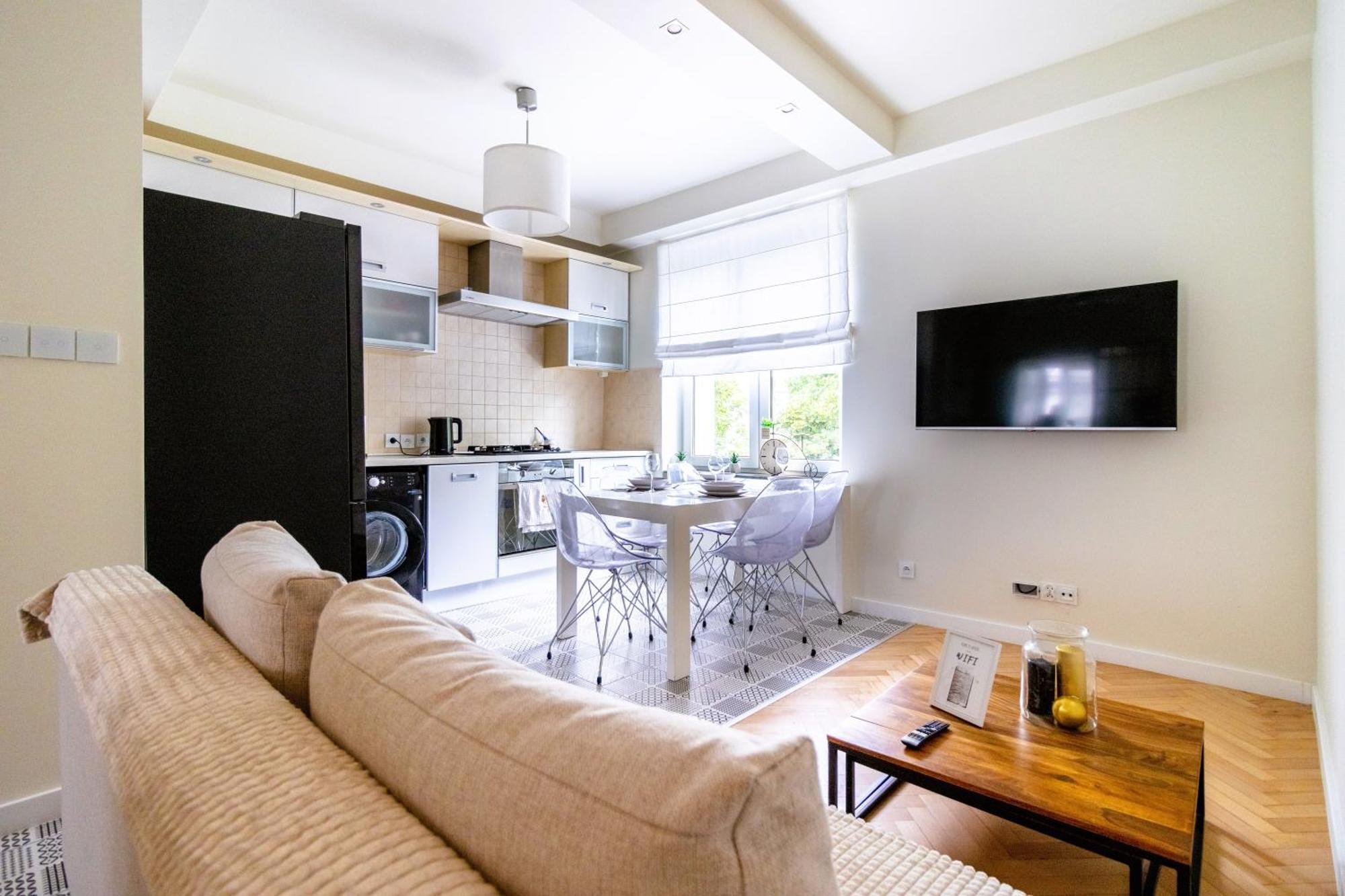 Renovated 3 Apt. Near Polin/oldtown Apartment Warschau